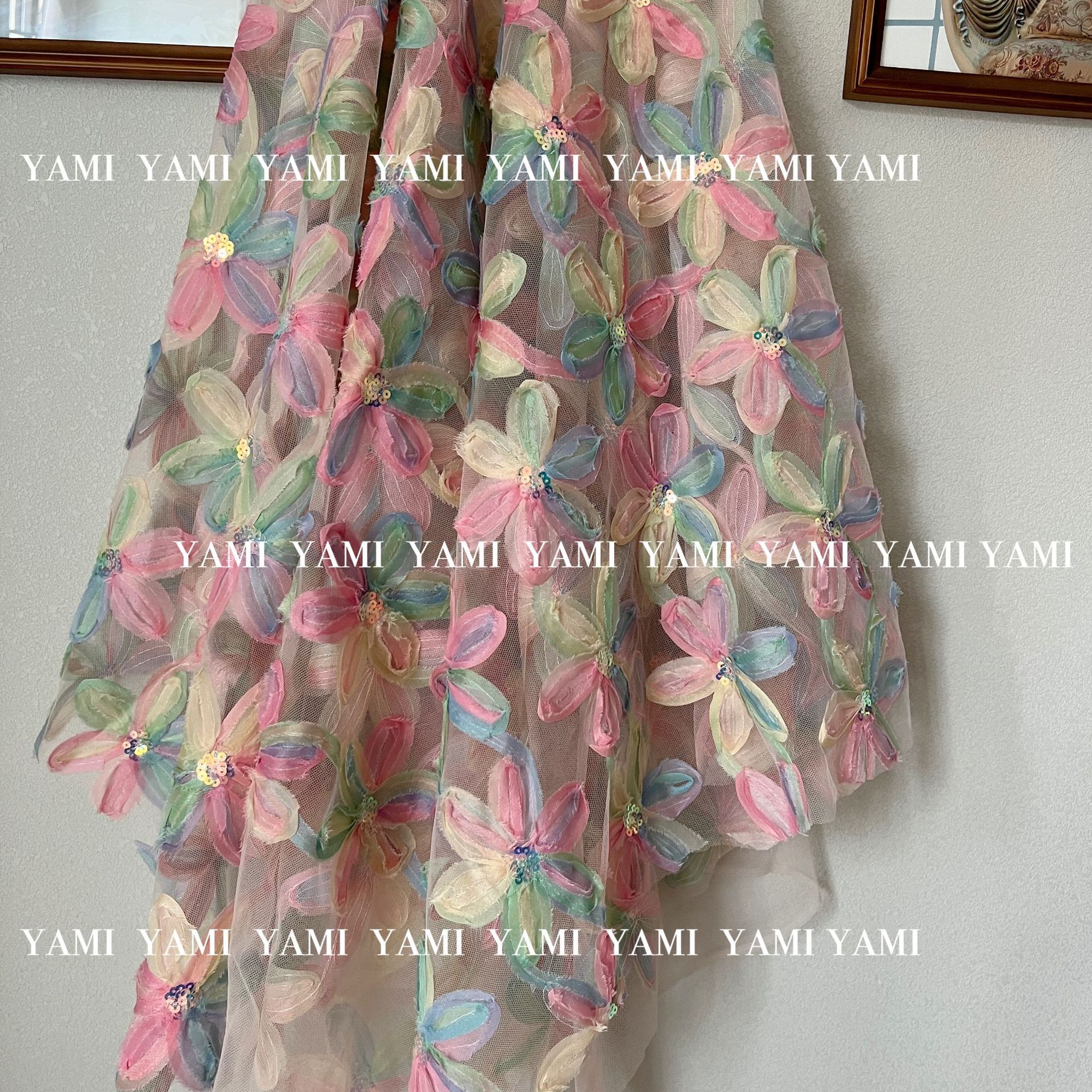 Fábrica al por mayor pieza de bordado de flores francés colorido crochet tul bordado tela ropa material hilo vestido de novia de los niños