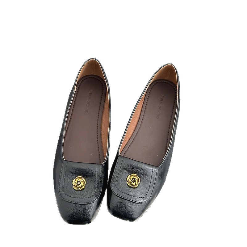Black elegant ballet shoes flat
