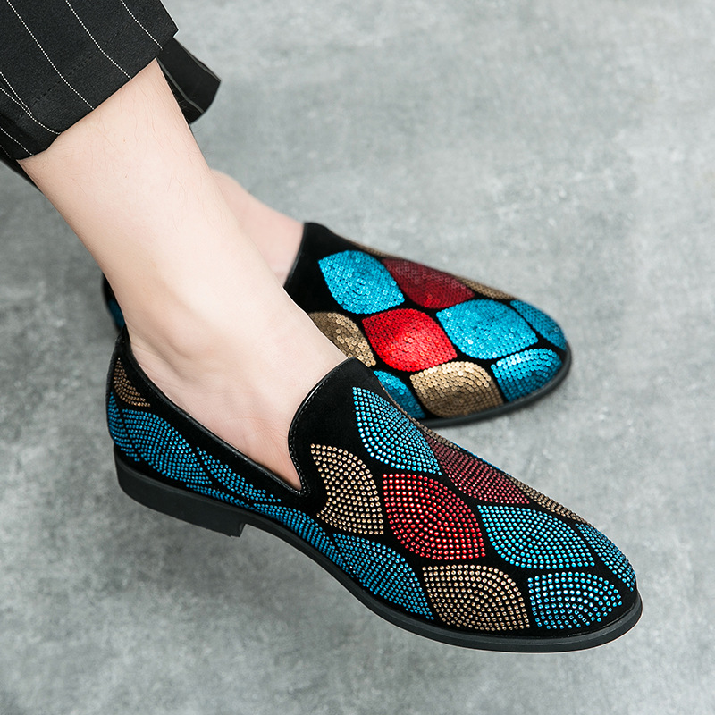 fashionable low trend slip-ons for leisure for clubs and parties