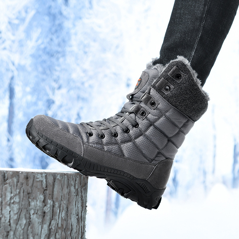 冬の綿の靴の男性の高さはベルベットの保温の男性の雪の靴の厚い底の男性の綿の靴の大きいサイズの屋外のレジャーの男性の靴を手伝います。|undefined