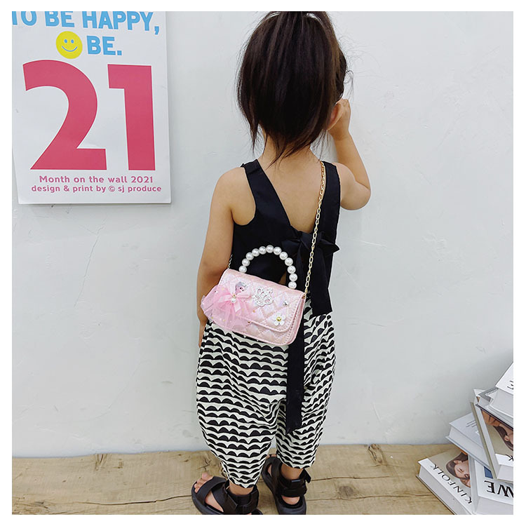 Girl's Small Pu Leather Lingge Cute Rhinestone Pearl Square Magnetic Buckle Crossbody Bag display picture 2