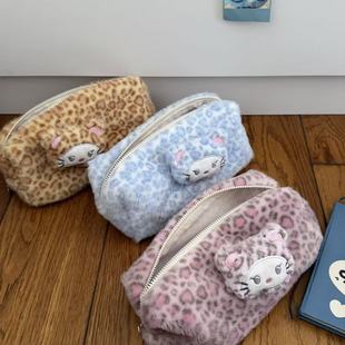 �ɐ�ë�q���y�P��Ů��HelloKitty�ľ��ռ{�����������ֵ�ٴ�P��