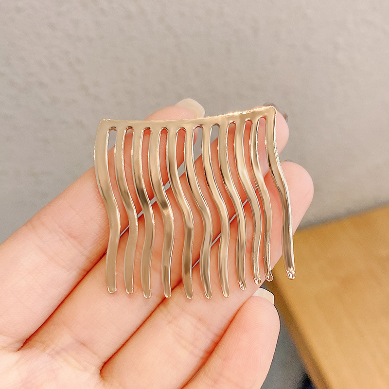 Nuevo clip de cabello de metal sin marcas peinado de cabello de la red de chicas rojas en línea con clip de frangeo invertido en la tarjeta de cabello coreana detrás del toque de cabeza