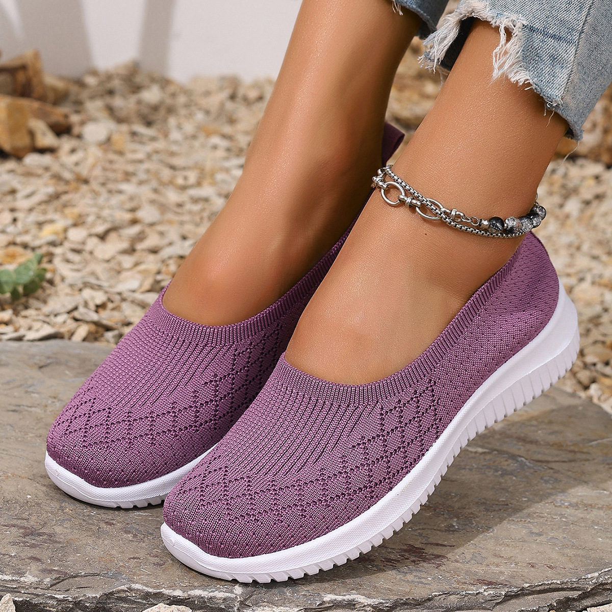 Mother Shoes Women's Foreign Trade New Old Beijing Cloth Shoes Soft Sole Comfortable Casual sneaker Cross-border plus size Women's Shoes
