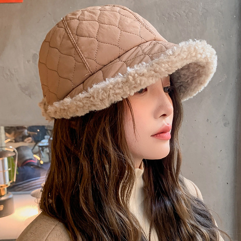 Chapeau en poils d'agneau pour femmes, chapeau chaud de cyclisme, défilé de mode, visage, petit duvet, langue de canard, en Stock, nouvelle collection automne et hiver_voghion.com