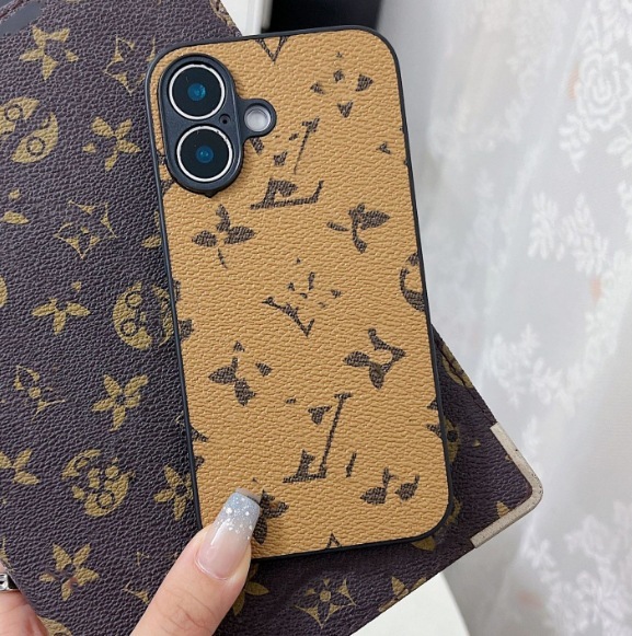 トレンドブランド 老眼鏡風 穴あき iPhone 16 Pro Max 高級感 iPhone 15 Pro ライトラグジュアリー 全面保護スマホケース|undefined