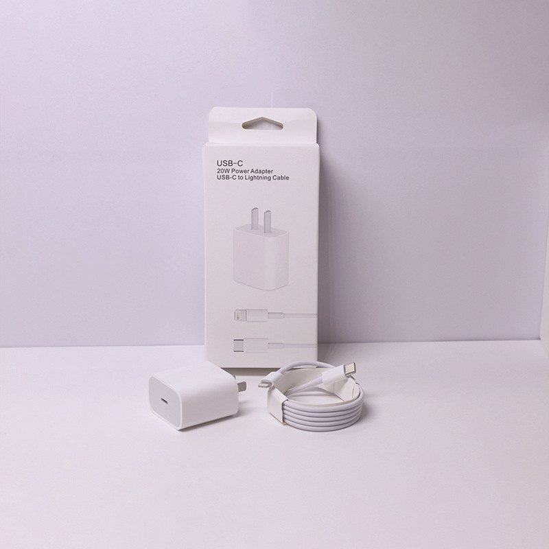 Cargador PD 20W para iPhone 15/14, carga rápida universal, compatible con toda la serie Apple.