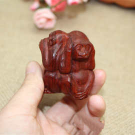 紫檀木赞比亚血檀手把件三不猴木雕手把件工艺品收藏木制根雕