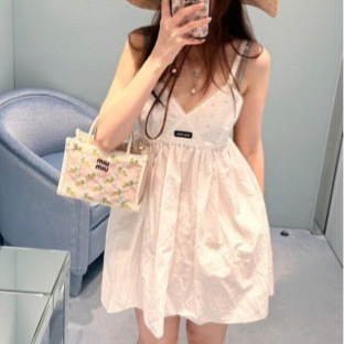 2026 New Model Miu Series White Suspender Dress with Lace Cutout V-Neck, Elegant and Slimming A-Line Short Skirt 2026 New Model Miu Series White Suspender Dress with Lace Cutout V-Neck, Elegant and Slimming A-Line Short Skirt