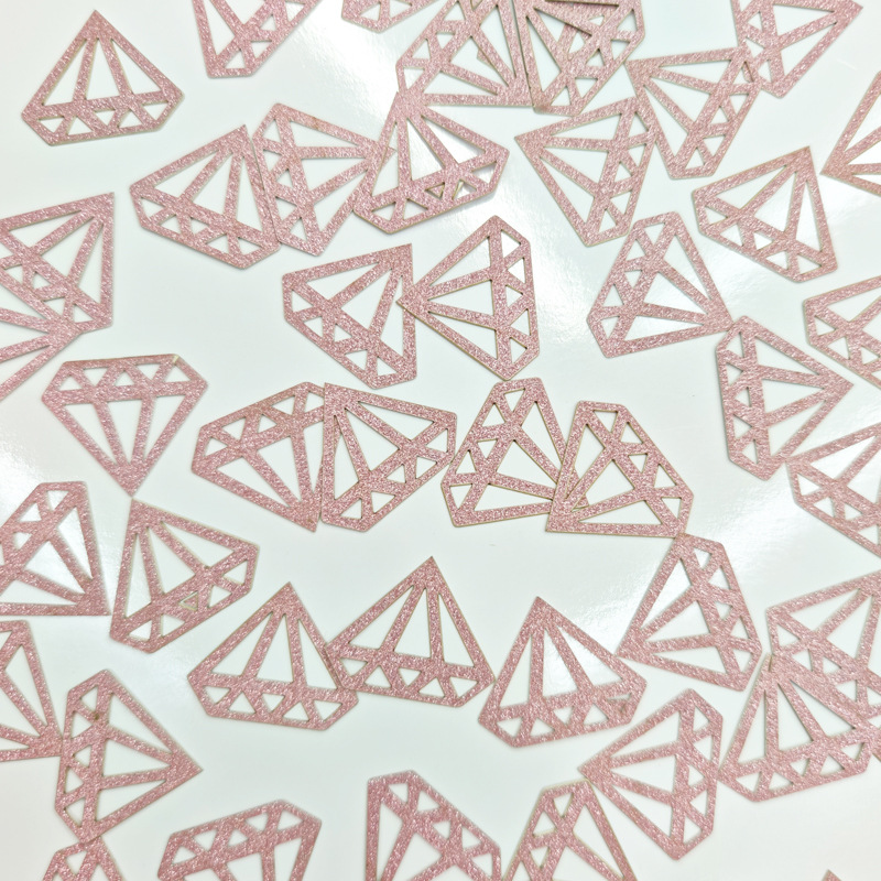 Rosas, oro y diamantes