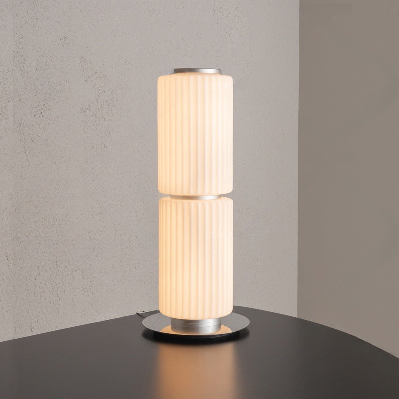 Nueva columna lujosa minimalista sala de estar lámpara de piso diseñador modelo dormitorio arte lámpara de piso de vidrio No