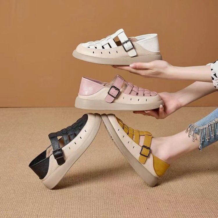 Baquete hueco una hebilla sandalias para mujeres 2024 verano nuevo agujero casual zapatos de cuero transpirables zapatos suaves planos