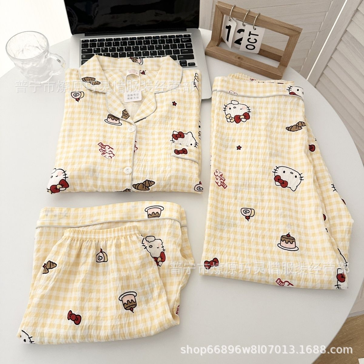 Hermosos pijamas de tela de rabu mujeres primavera y otoño verano nubes de algodón dulce mangas cortas pantalones cortos de tres piezas ropa para el hogar