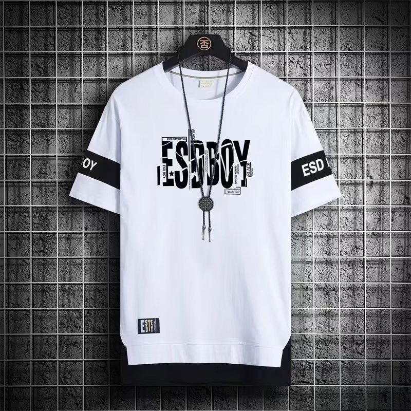 Camiseta de manga corta para estudiantes de verano para hombres nueva camiseta casual versátil para hombres camiseta de media manga estilo coreano de moda superior a juego de colores