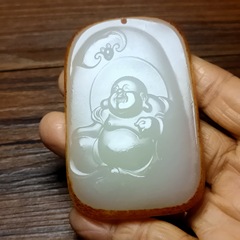 生中継で提供しています。
