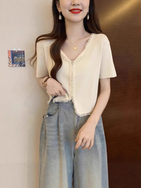 Xiaoxiangfeng Vネックカーディガントップ女性の夏の新しい大きいサイズ少し太ったmmスリムハイエンドフレンチショートシャツ|undefined