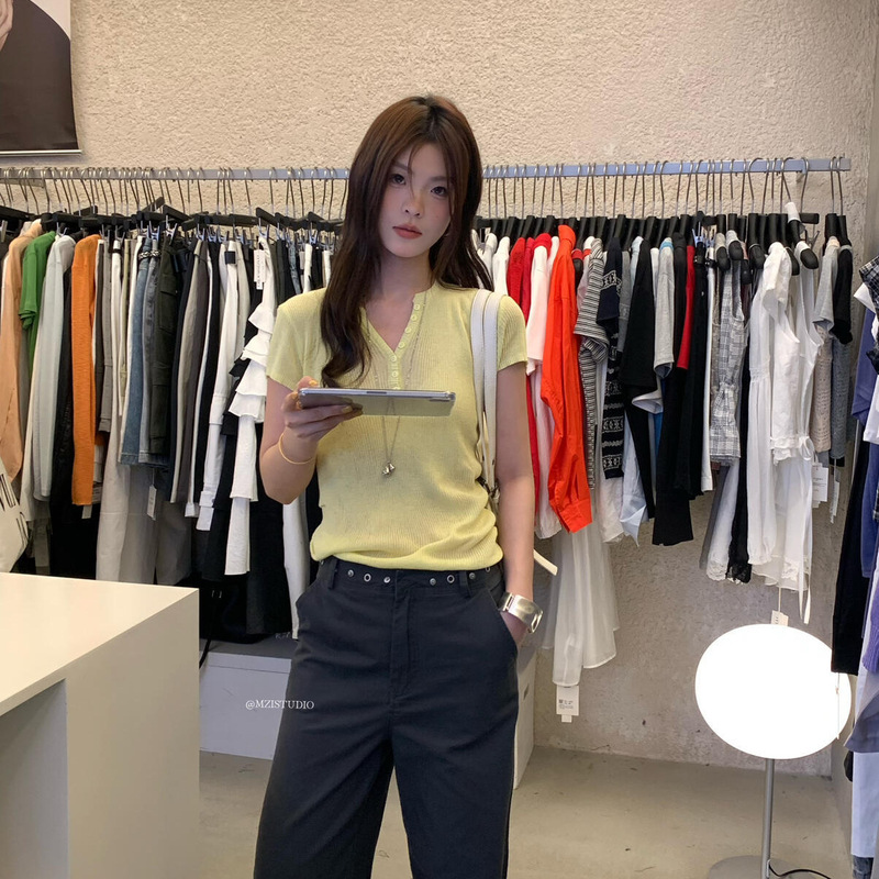 Mzi Studio 2026 Summer Colorful Dopamine Color Versatile Half-Button Round Neck Pullover Knit Sweater for Women