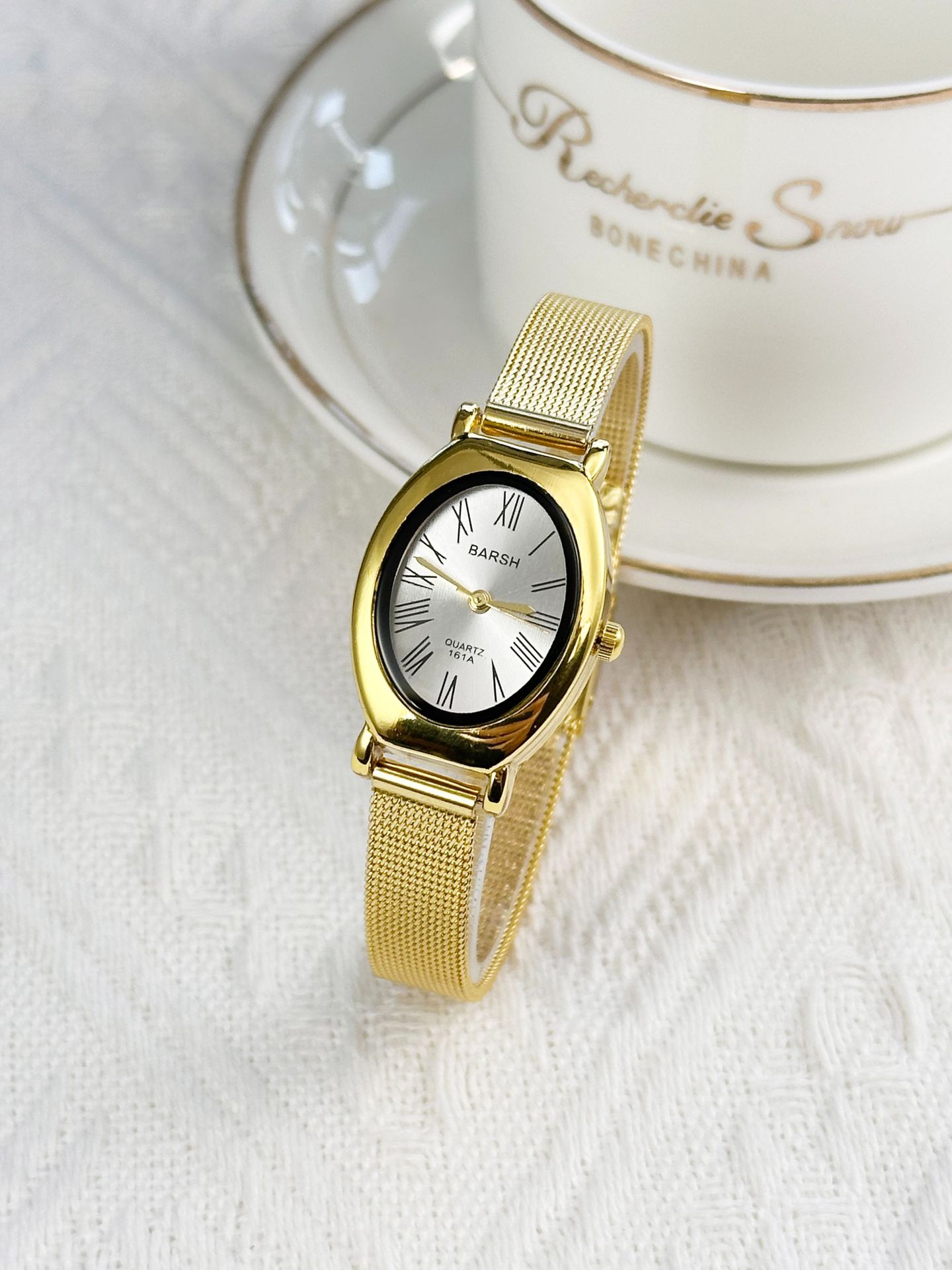 85g Weight Ordinary Glass Mirror Material Alloy Strap Material Watch Classification Pointer, Number Display Type Concealed Buckle Buckle Style Oval Dial Shape Weekend, Learning, Daily Occasion Quartz Movement Geometric Pattern All Seasons Season Women's Gender Casual, Modern Style Style Casual Modern Style Geometric Concealed Buckle Quartz Watch 5