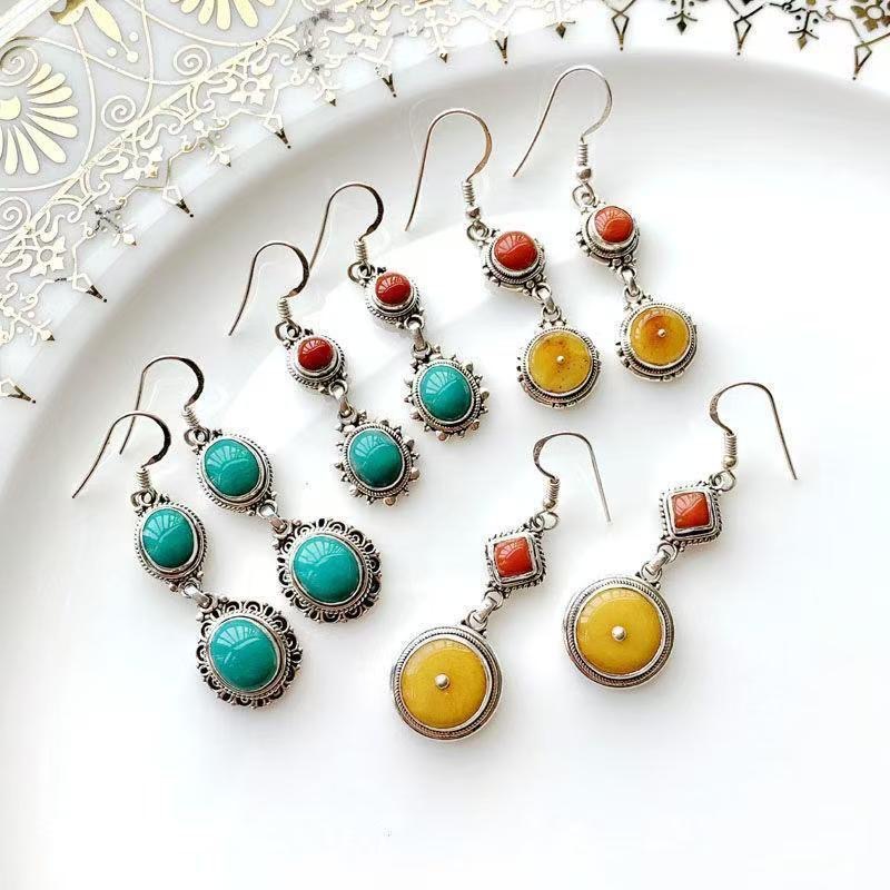 Retro earrings with tassels
