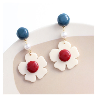 Z64 earrings