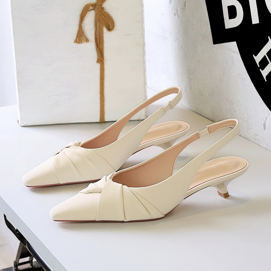 Elegante Décolleté A Punta Con Cinturino E Fiocco Per Donna_voghion.com