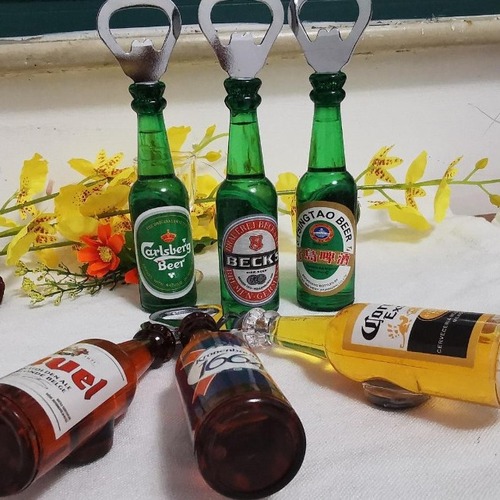 Creative beer opener fridge magnet bottle-shaped 3D stereoscopic home bottle opener fridge sticker