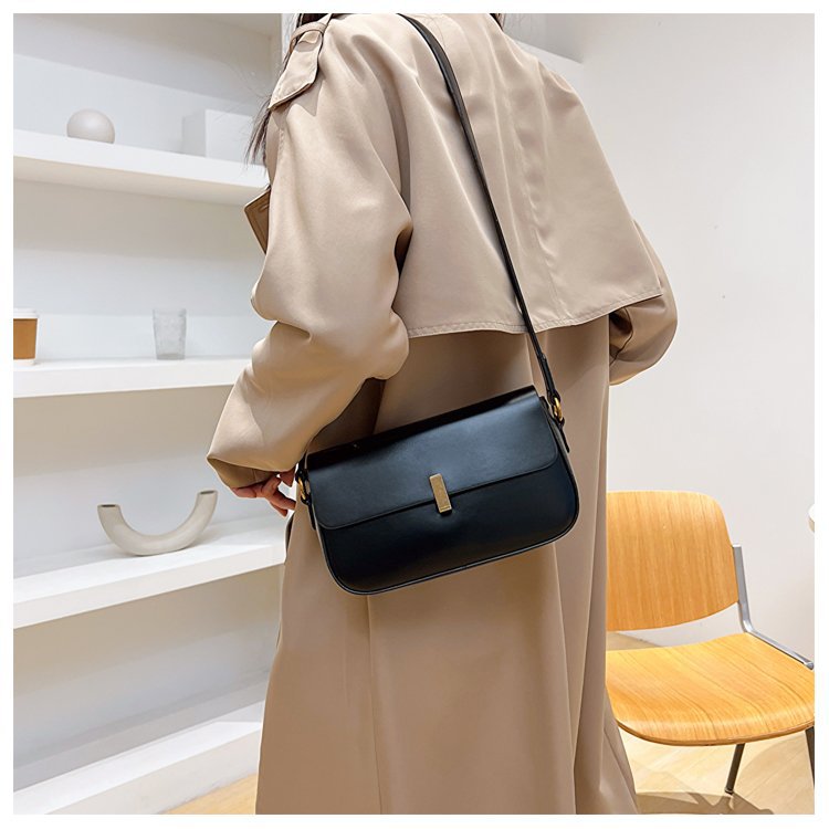Semplice piccola borsa quadrata per le donne 2023 nuova borsa a tracolla alla moda e alla moda, borsa a tracolla in morbida pelle_voghion.com