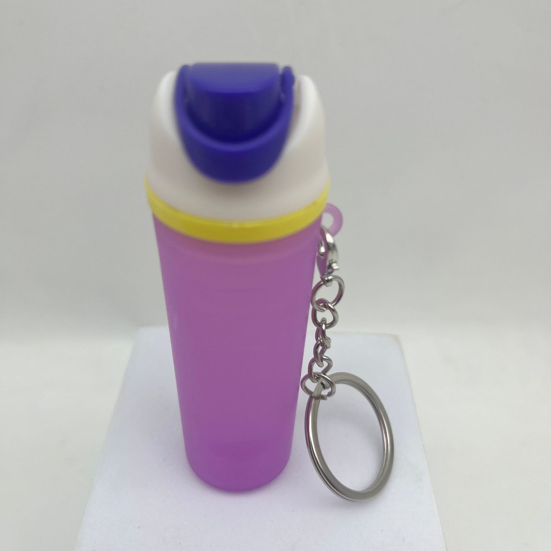 Explosivos transfronterizos Stanley Stanley Stanley llavero colgante día de la madre llavero puede poner lápiz labial colgante de mochila image 69
