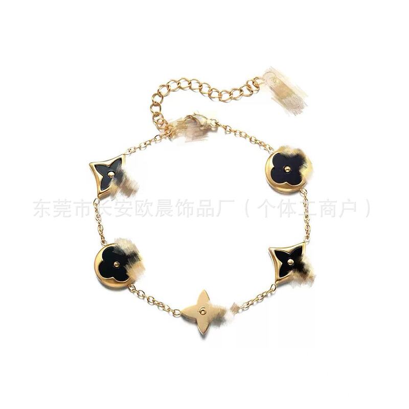 Light Luxury Shell Four-Leaf Clover Bracelet for Women, Gold-Plated Fashion Jewelry, High-End Jewelry Factory Wholesale