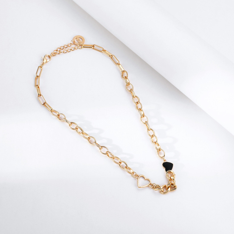 Fashion Heart-shape Single Layer Short Thick Chain Alloy Necklace Wholesale display picture 5