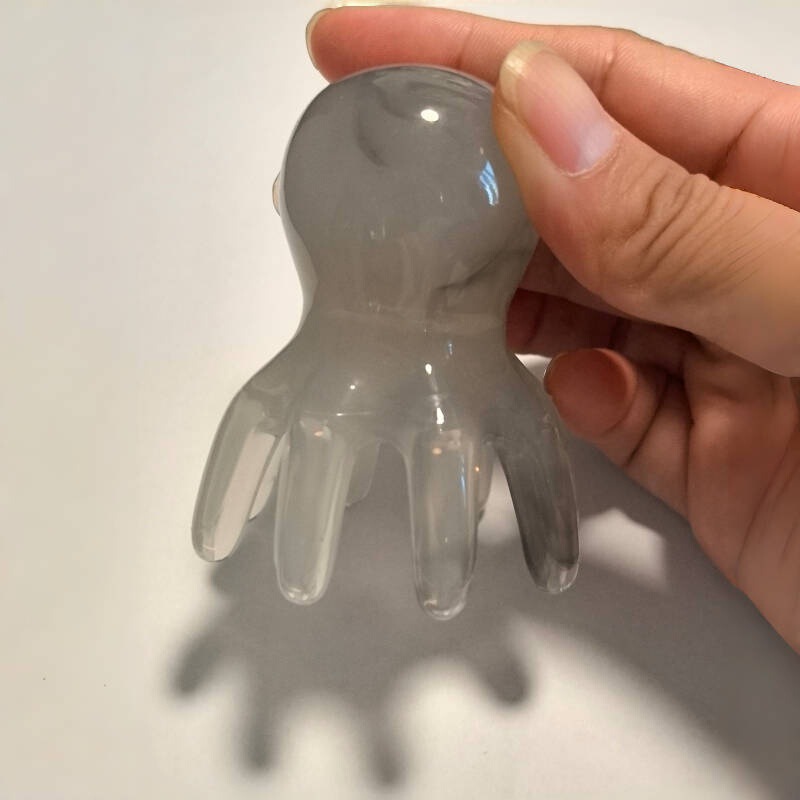 ピンクの八爪タコ型マッサージコーム 頭皮経絡マッサージ器 頭皮ツボ用 ポータブル 大きな幅広歯 刮痧 頭皮ケアコーム|undefined