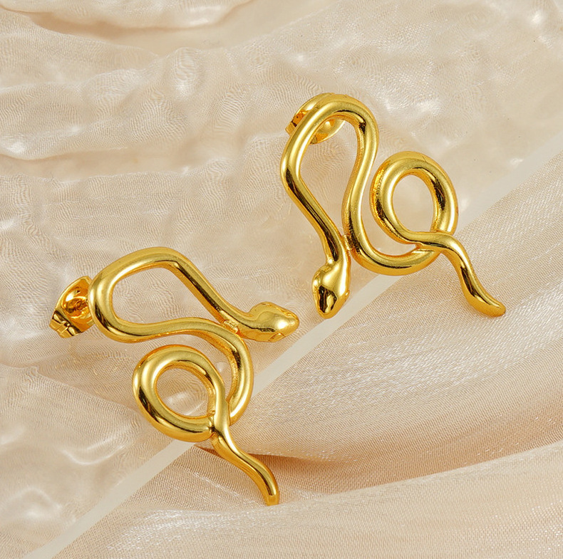 8g Weight Electroplating Gold Plating Process 1 Pair Simple Style Classic Style Snake Plating Titanium Steel Ear Studs