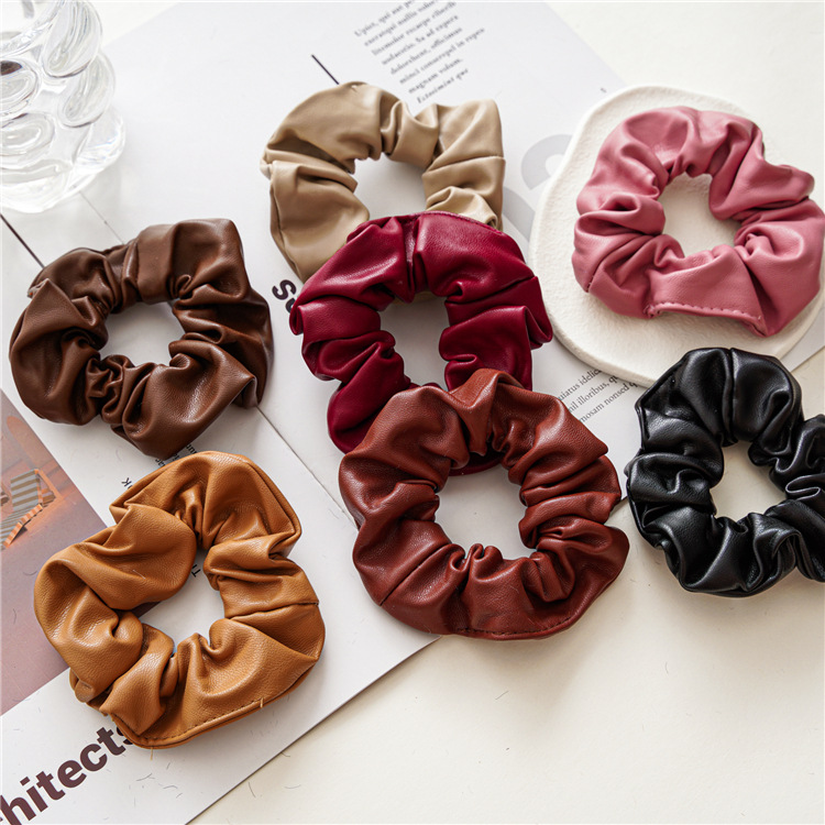 Simple Style Solid Color Cloth Hair Tie 1 Piece display picture 1