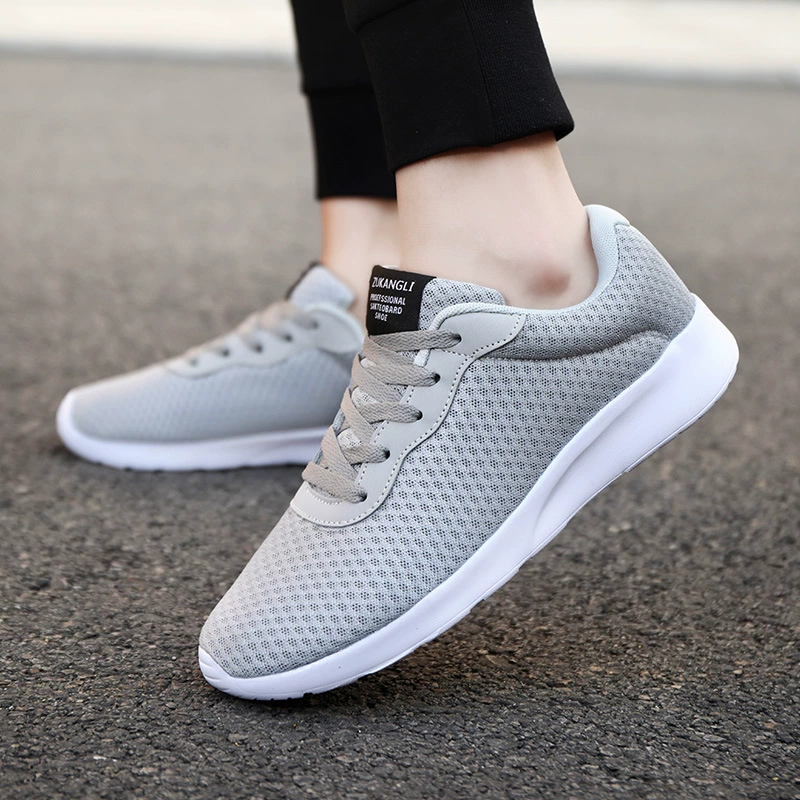 Breathable shock-absorbing trend sports shoes for men and women, wholesale
