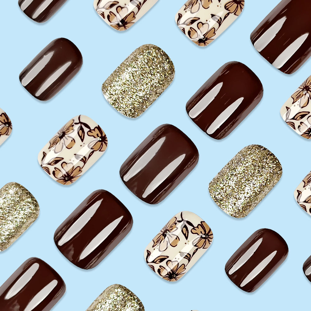 Ventas transfronterizas calientes retro café marrón manicura simple parche de uñas falsas parches de uñas blanqueadoras de estilo cuadrado europeo