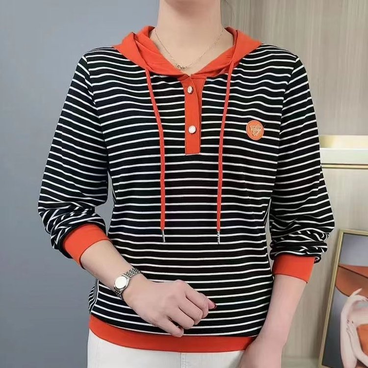 Live Broadcast 2023 New Autum Fashion Versatile Mother's Wear Hooded Sweatshirt Women's Stripesd Slimming Look Style Shirt t