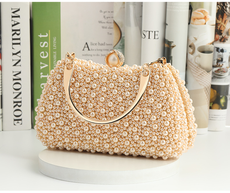 Champagne White Beige Alloy Solid Color Square Evening Bags display picture 1