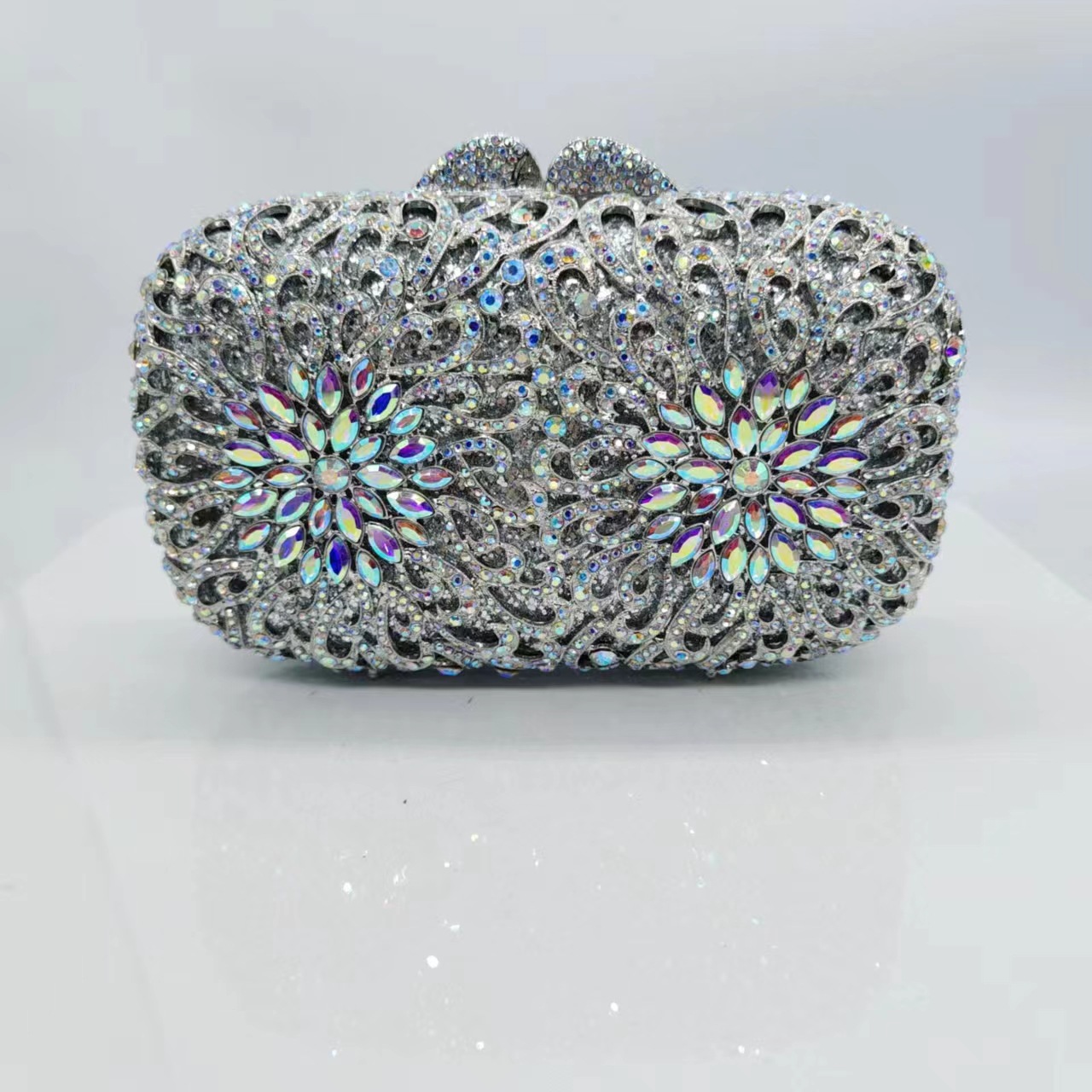 Túi clutch nữ đính kim cương hộp kim loại cứng dự tiệc — màu bạc, màu vàng