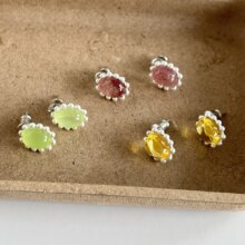 ���Ŀ�Ұ��ϵ���R����ɫ���Ů��ɫ�����ٴ�С�����͸л�����