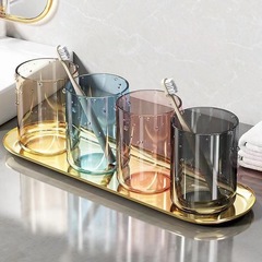 うがいコップは簡単に歯を磨くコップのアイデアは透明で個性的なカップルの歯のコップの家庭用の厚いプラスチックの洗面器のコップです。