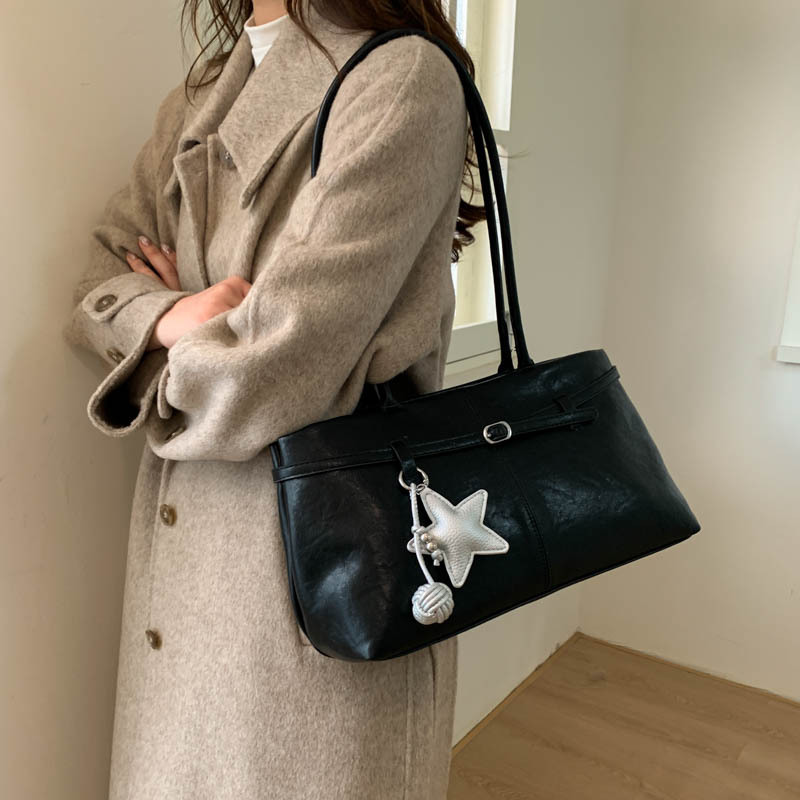 Bolsos debajo de las axilas de piel de cera retrógrada para mujeres 2025 nueva moda versátil bolso de mano alta sensación de gran capacidad bolso de hombro