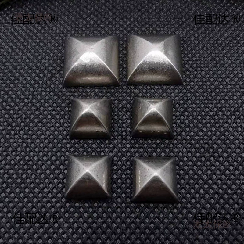 Оптовая продажа ретро квадратных золотых пирамидальных аксессуаров для ногтей, поясных сумок, DIY, сплав, античное серебро, 15 мм, золотая буква Metabo