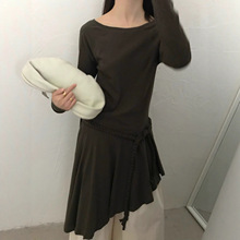 秋上新【single well】意法设计款腰带裙不规则下摆圆领插肩洋气