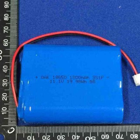 锂电池18650电池1800毫安，12V/11.1V 成品过IEC62133 质保一年