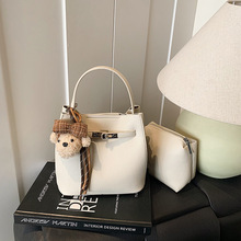 ���s�����С���Ů�羳�����¿���ֵˮͰ��ͨ�����e�μ�б���