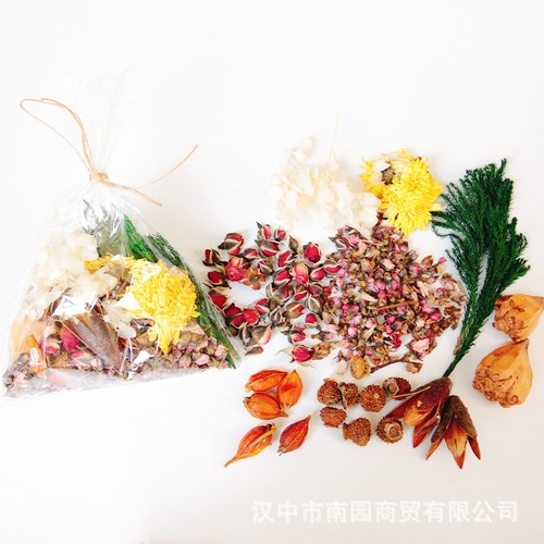 Dried flowers and dried fruit sachets, aromatherapy bags, decorative ornaments, Halloween candles, diy material bags, handmade flower embossing