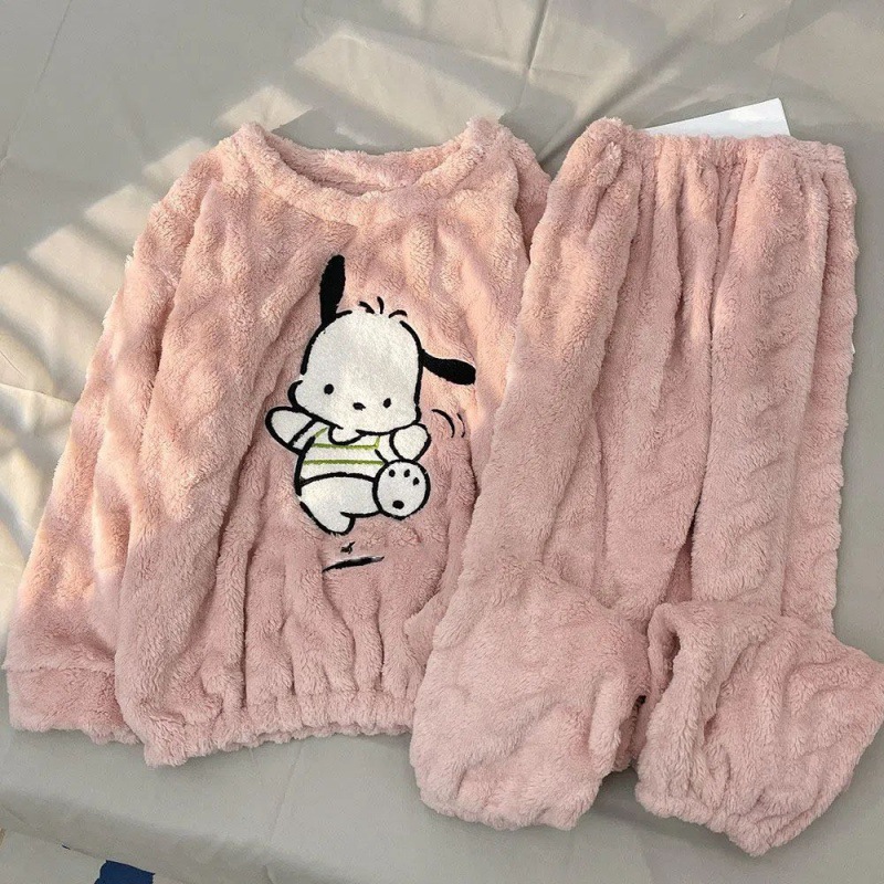 Coral velvet demi-season cute flannel pijama with a round collar for…