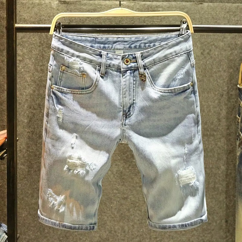 Summer men's stylish ripped denim shorts, trendy and cool casual five-point shorts, light blue distressed mid-length shorts