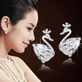 戒指;项链;耳环