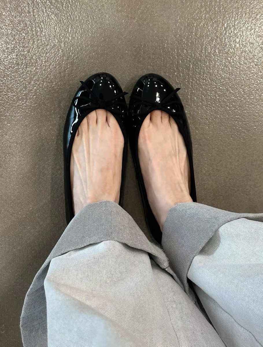 검은색